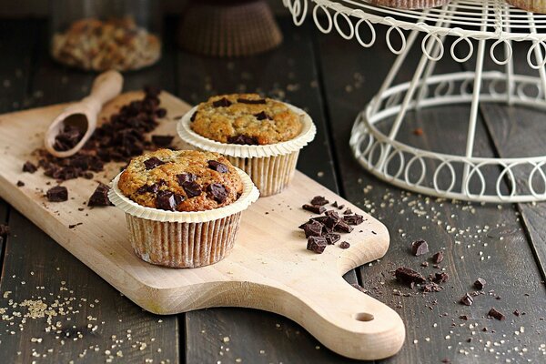 Cupcakes board chocolate crumbs