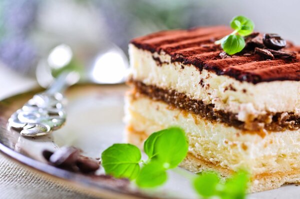 Torta di tiramisù dolce dolce dolce