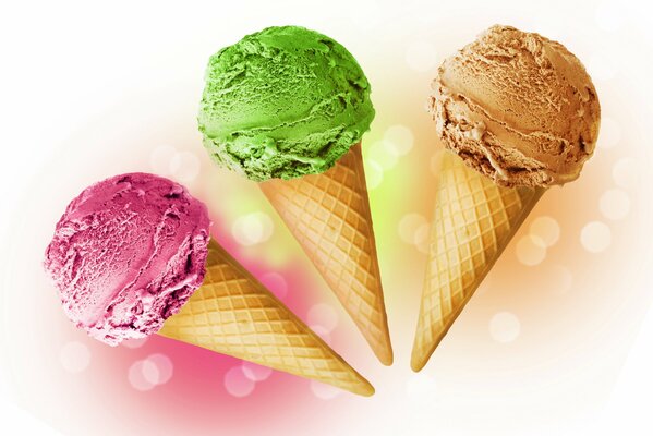 Tres conos de helado multicolor