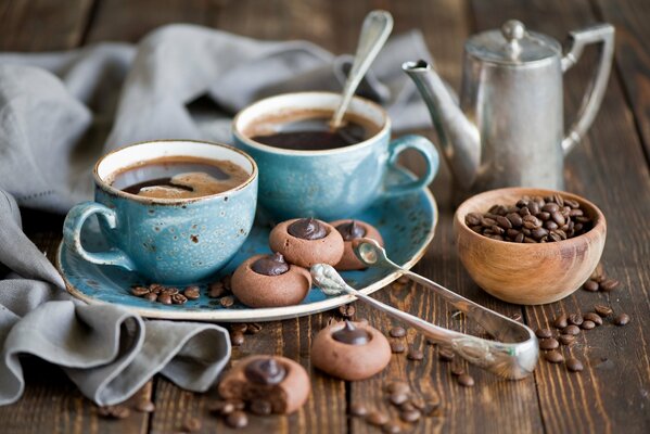 Black coffee and chocolate cookies