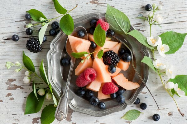 Berry mix in an iron plate