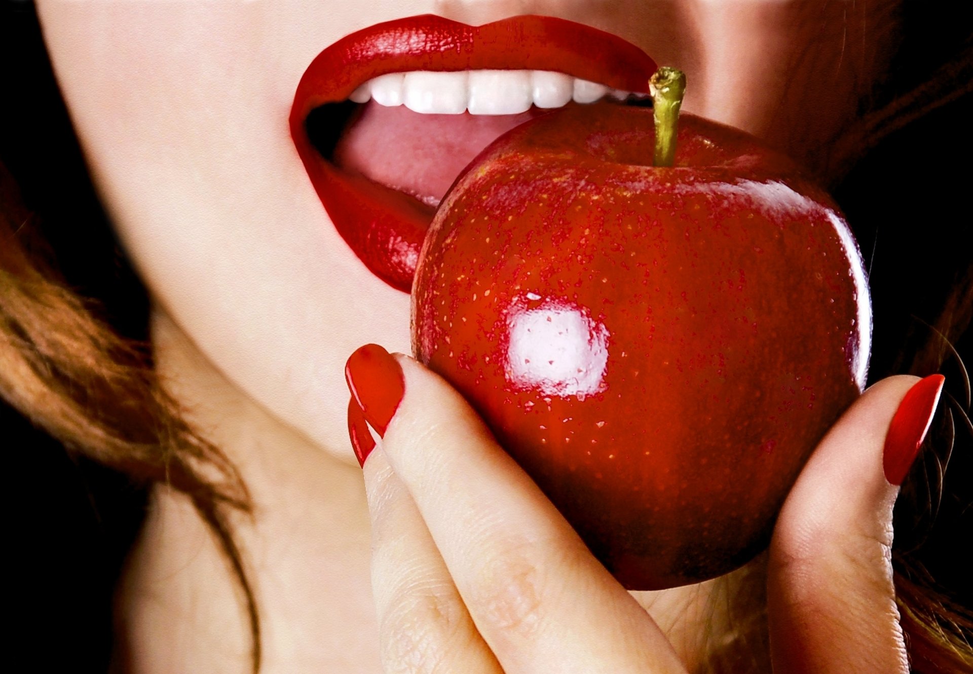 food red apple girl face red lips hand fingers manicure