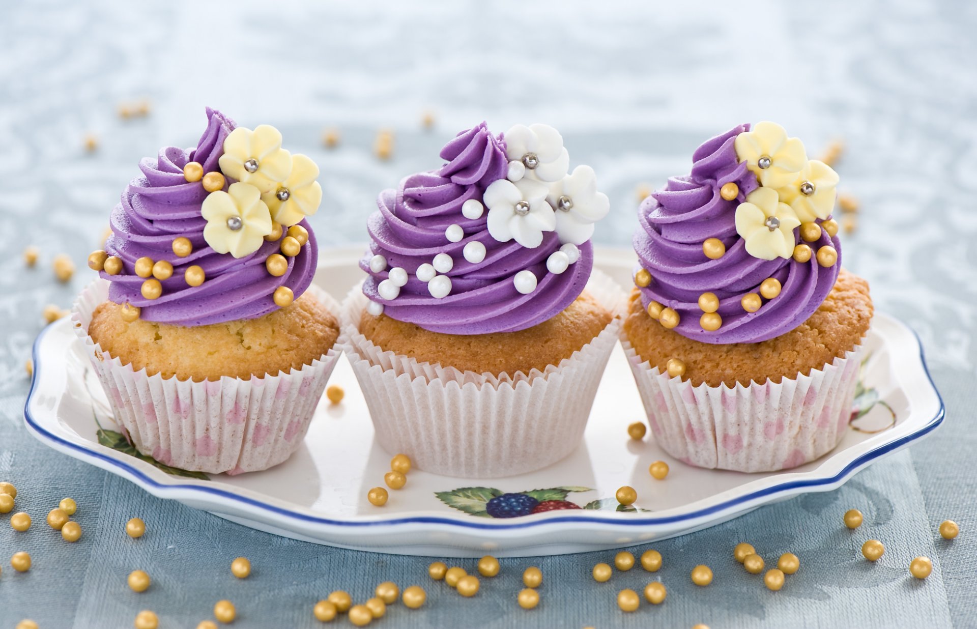 lebensmittel muffins blumen creme gebäck süßigkeiten dessert gericht muffins