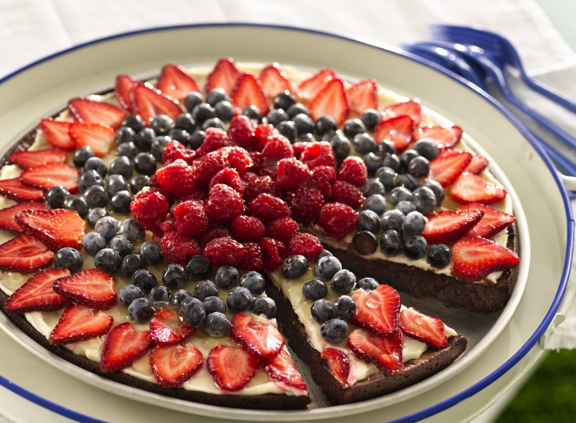 essen süß kuchen kuchen kuchen heidelbeere erdbeere himbeere beeren hintergrund tapete widescreen vollbild widescreen widescreen