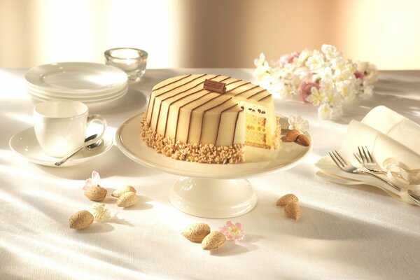 Marzipan cake with serving