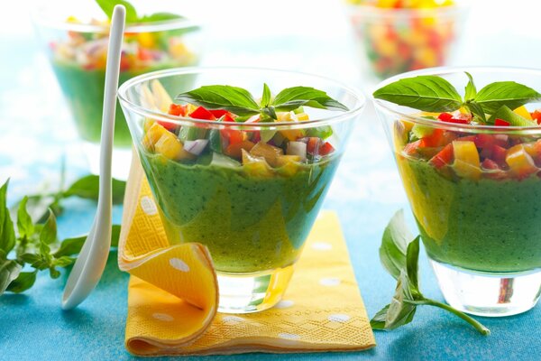 Smoothies aux fruits-excellent petit déjeuner