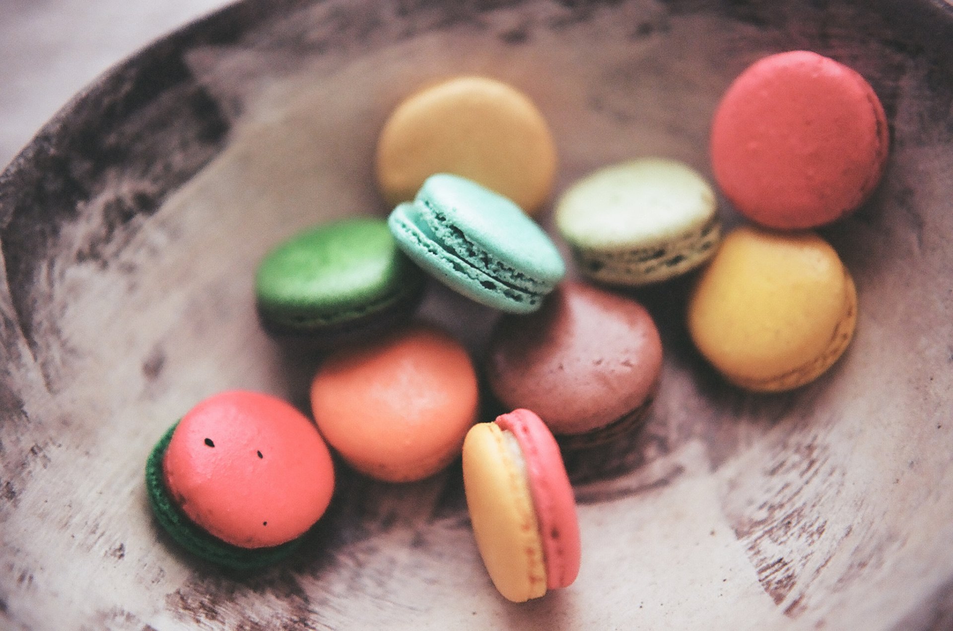 macarons jedzenie deser