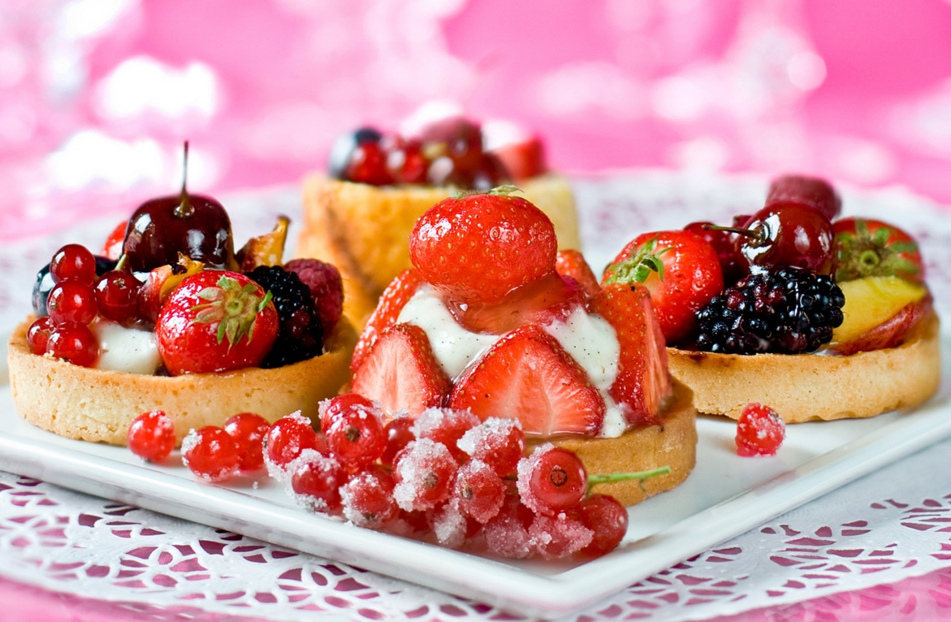 cakes dessert tartlets sweet berries currants strawberry raspberry blackberry cherry