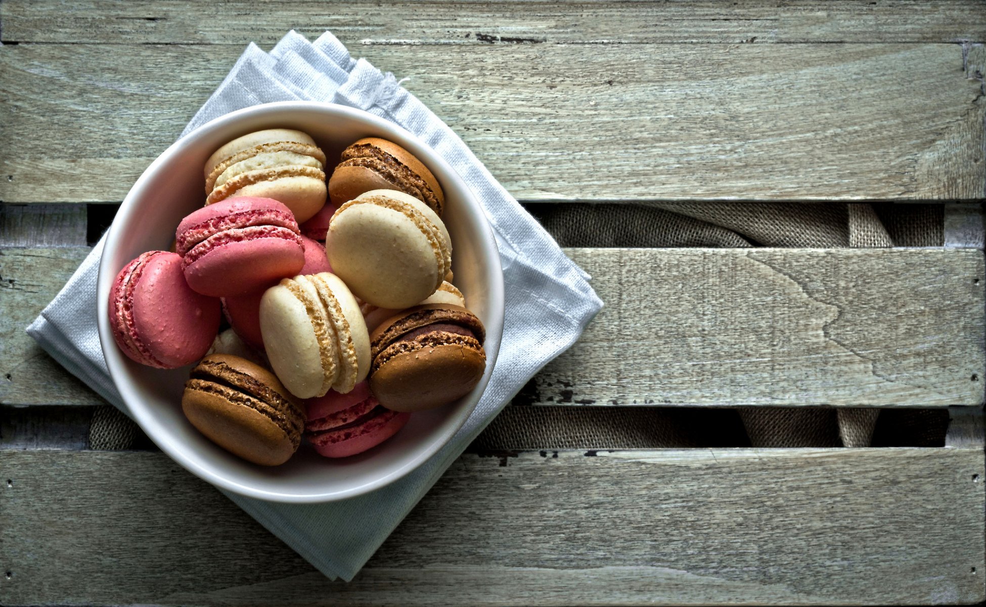 macaron dolcezza biscotti dessert tavolo piatto