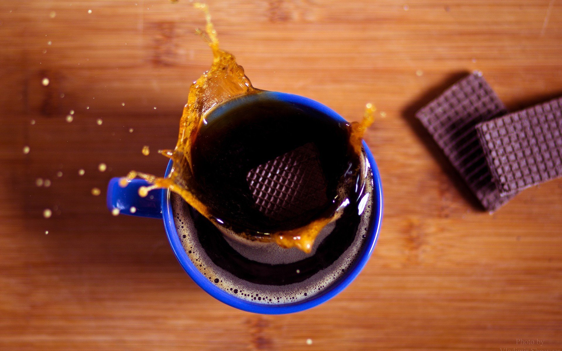 cibo dolce tazza bevanda spruzzi cioccolato biscotti cialde sfondo carta da parati