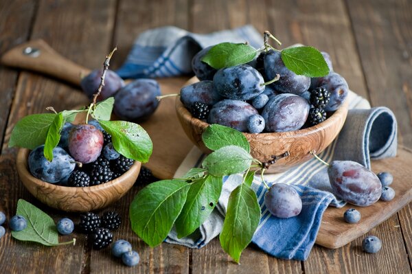 Niebieskie owoce i jagody