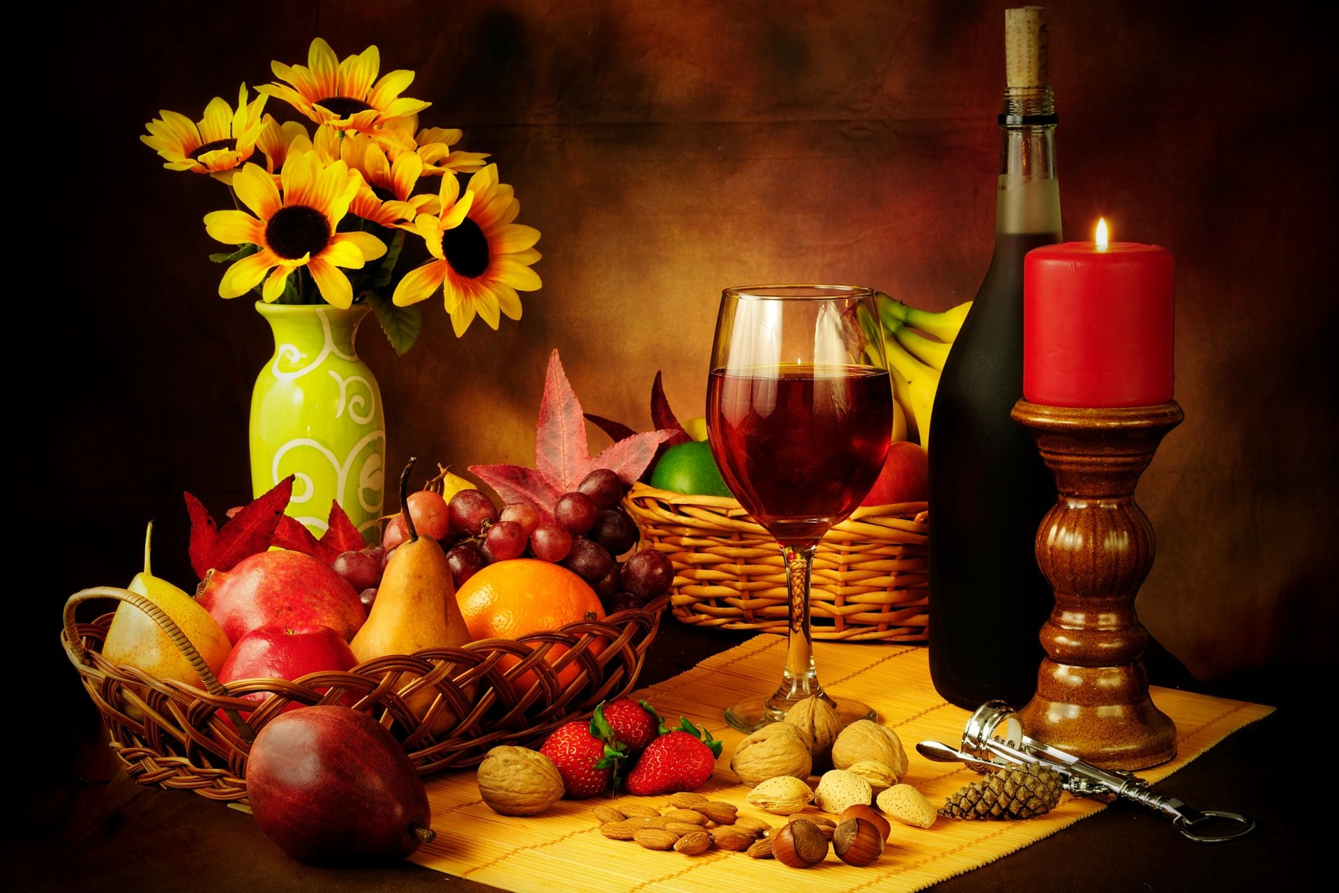 vin rouge verre noix fraise tire-bouchon bougie bouteille panier fruits poires pommes raisins nature morte