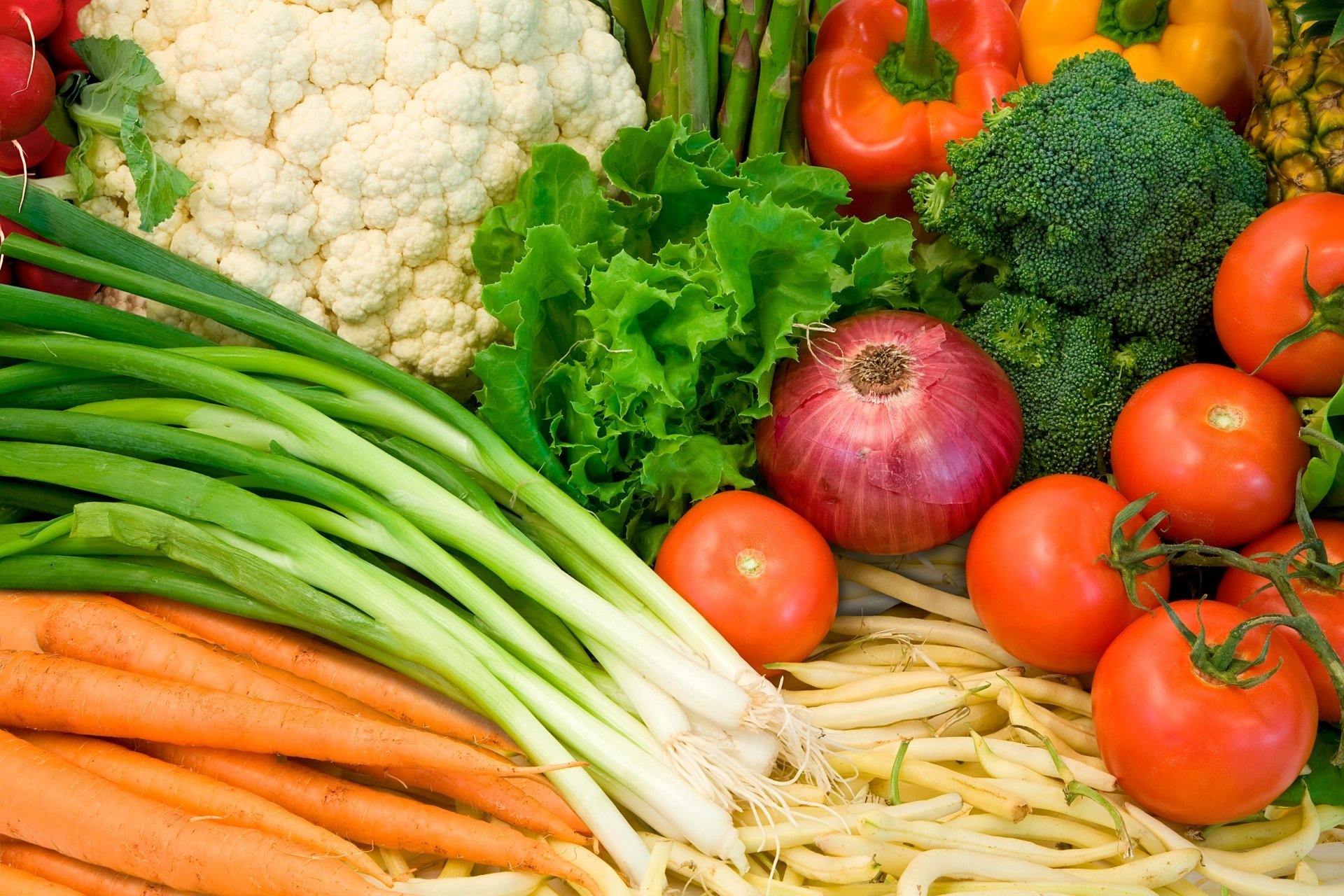 alimentos verduras tomates cebollas zanahorias brócoli pimientos