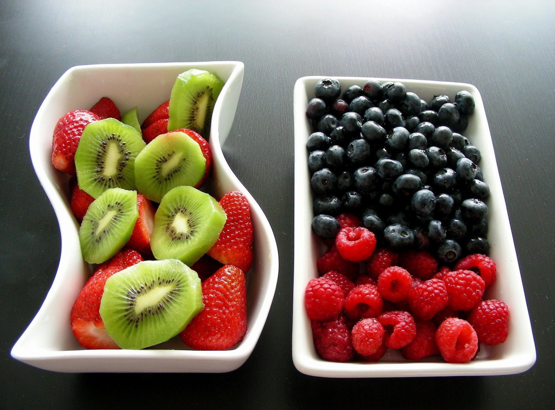 food fruits berries strawberry raspberry currants kiwi