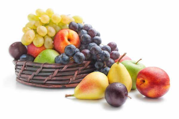 Fruit basket - delicious assorted