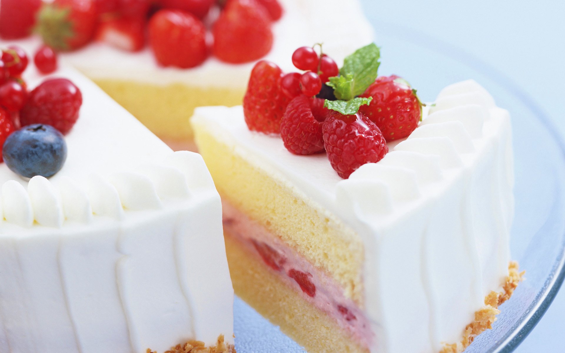 cake delicious sweet dessert berrie