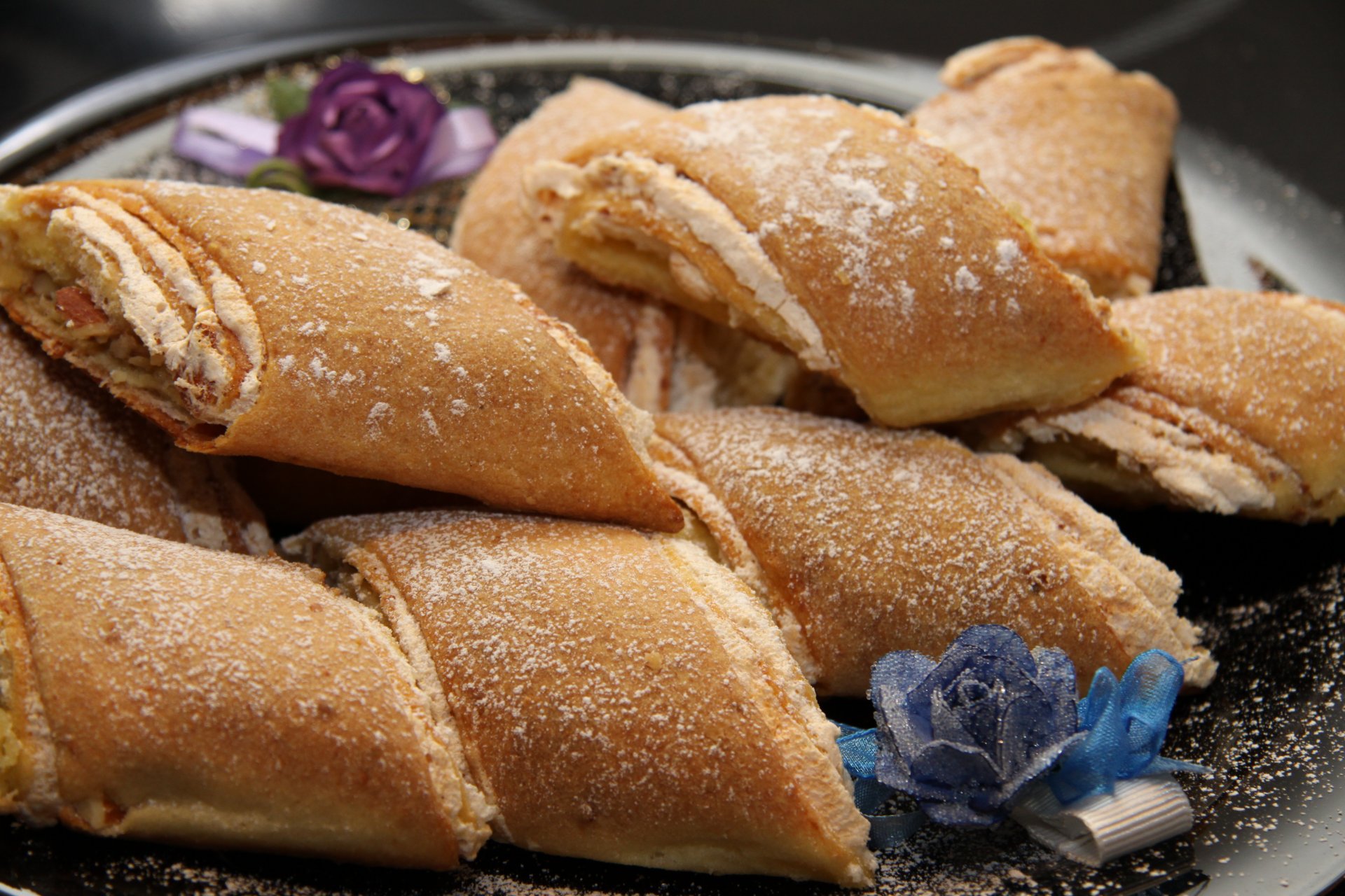 pasticcini dessert involtini dolci biscotti.pasto