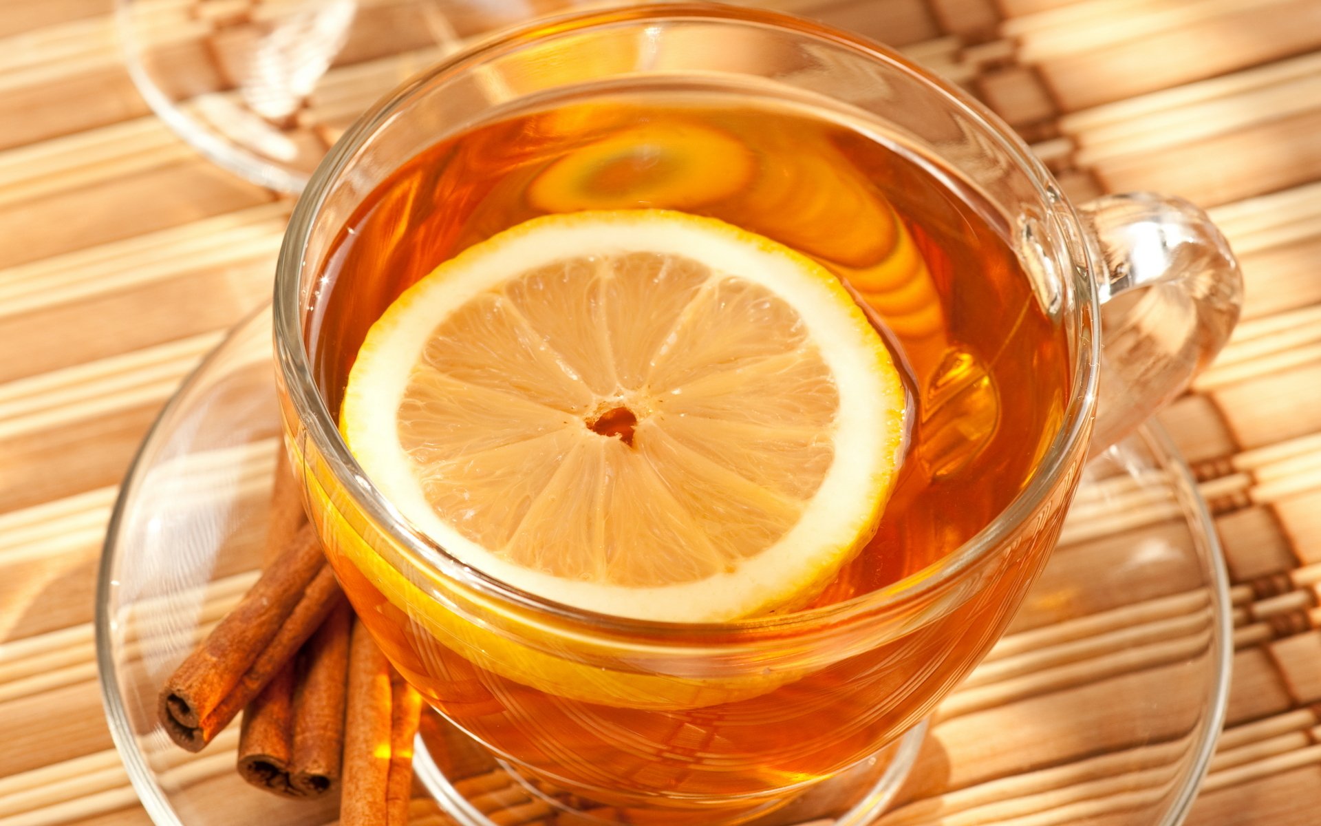 tè tazza piattino limone cannella