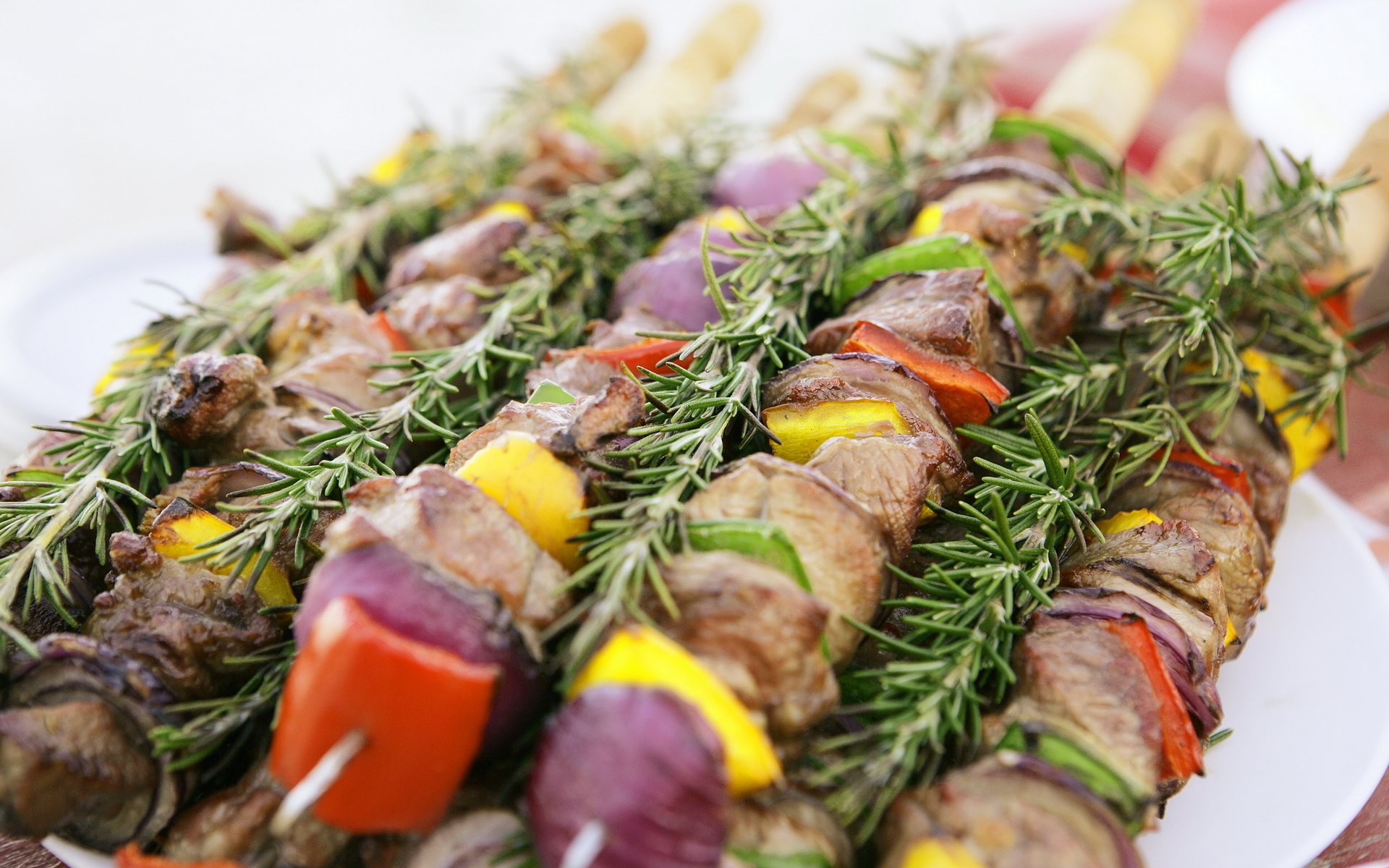 kewers meat food delicious vegetable
