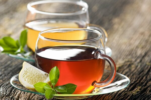 Té con una rodaja de limón