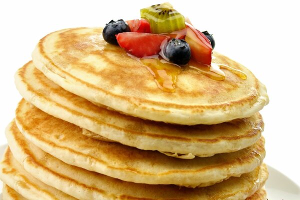 Petites crêpes aux fruits et au miel