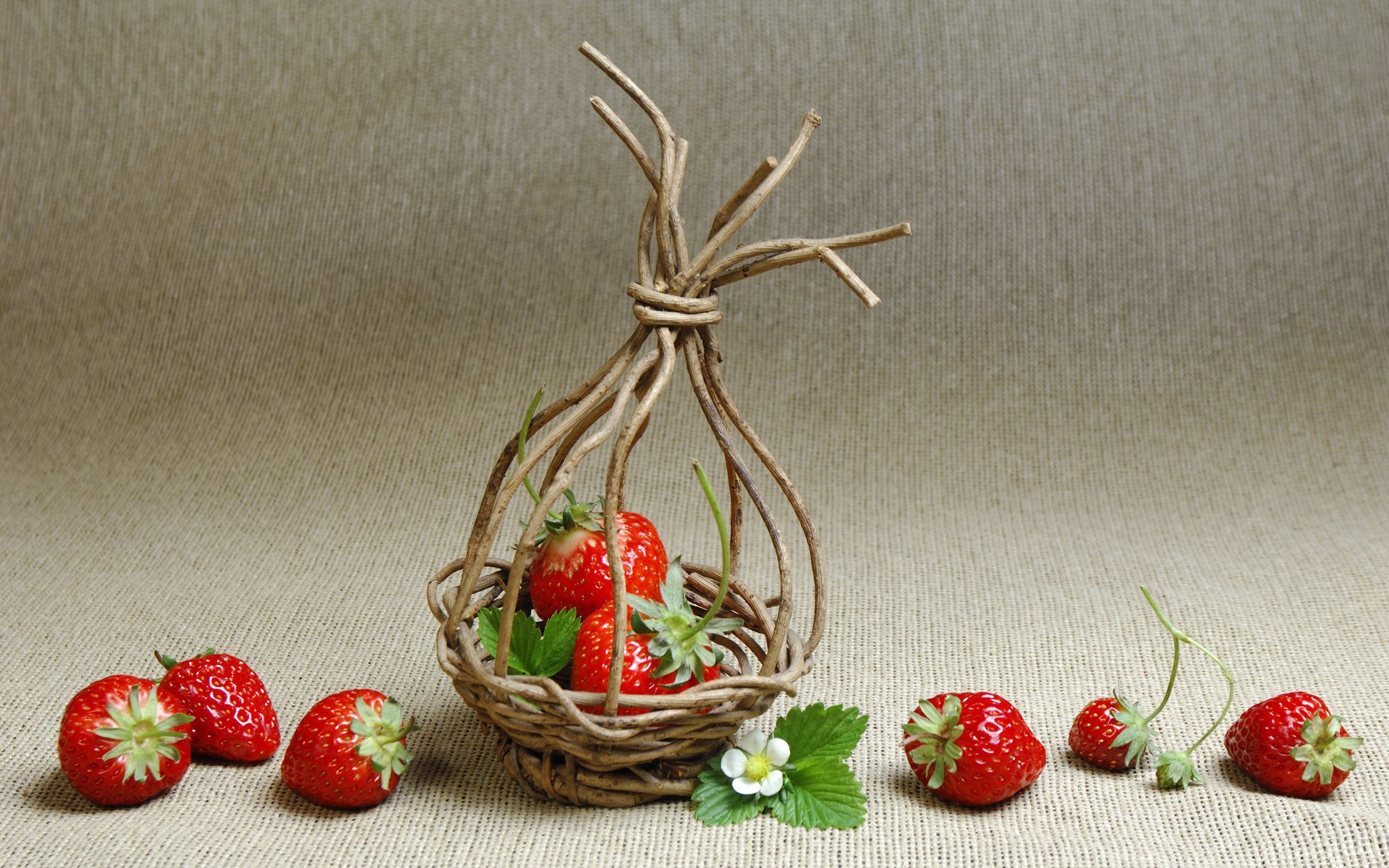 trawberry basket from branche