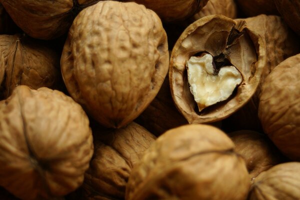 Nueces en forma de corazón