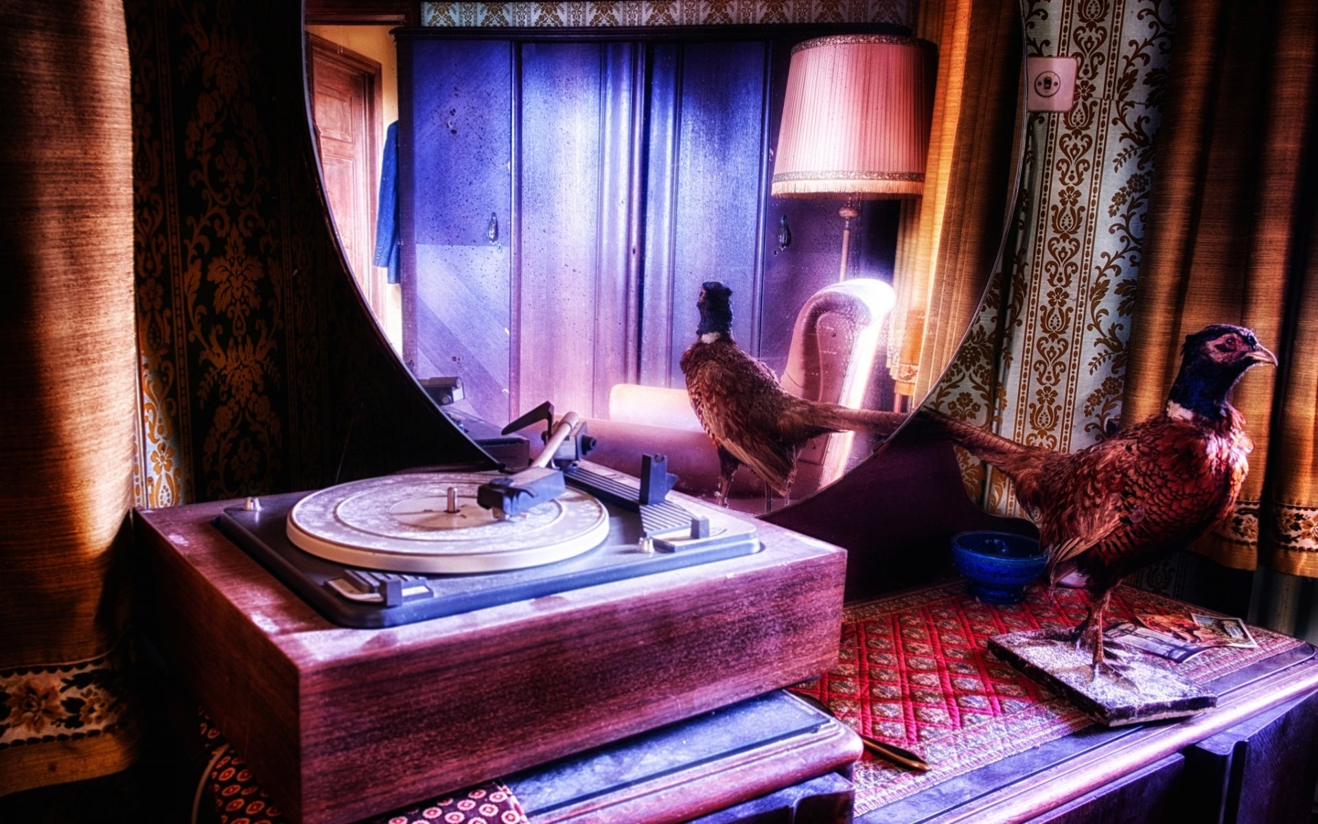 gramophone music background