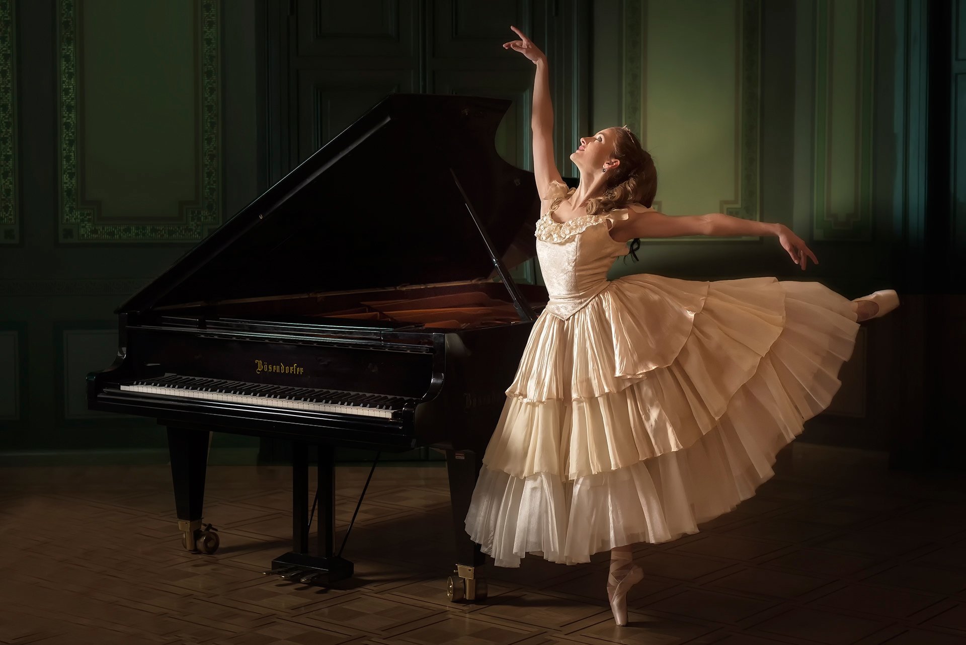 evelina godunova ballerina piano dance