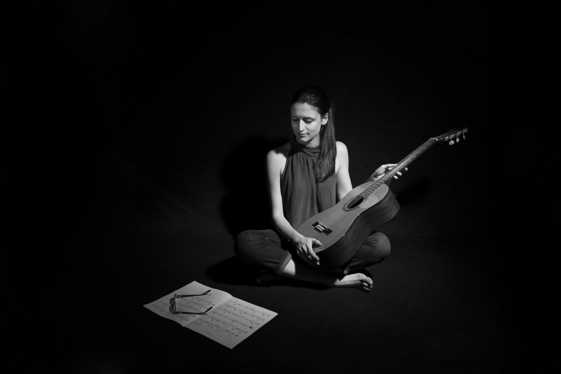 ragazza chitarra spartiti musica