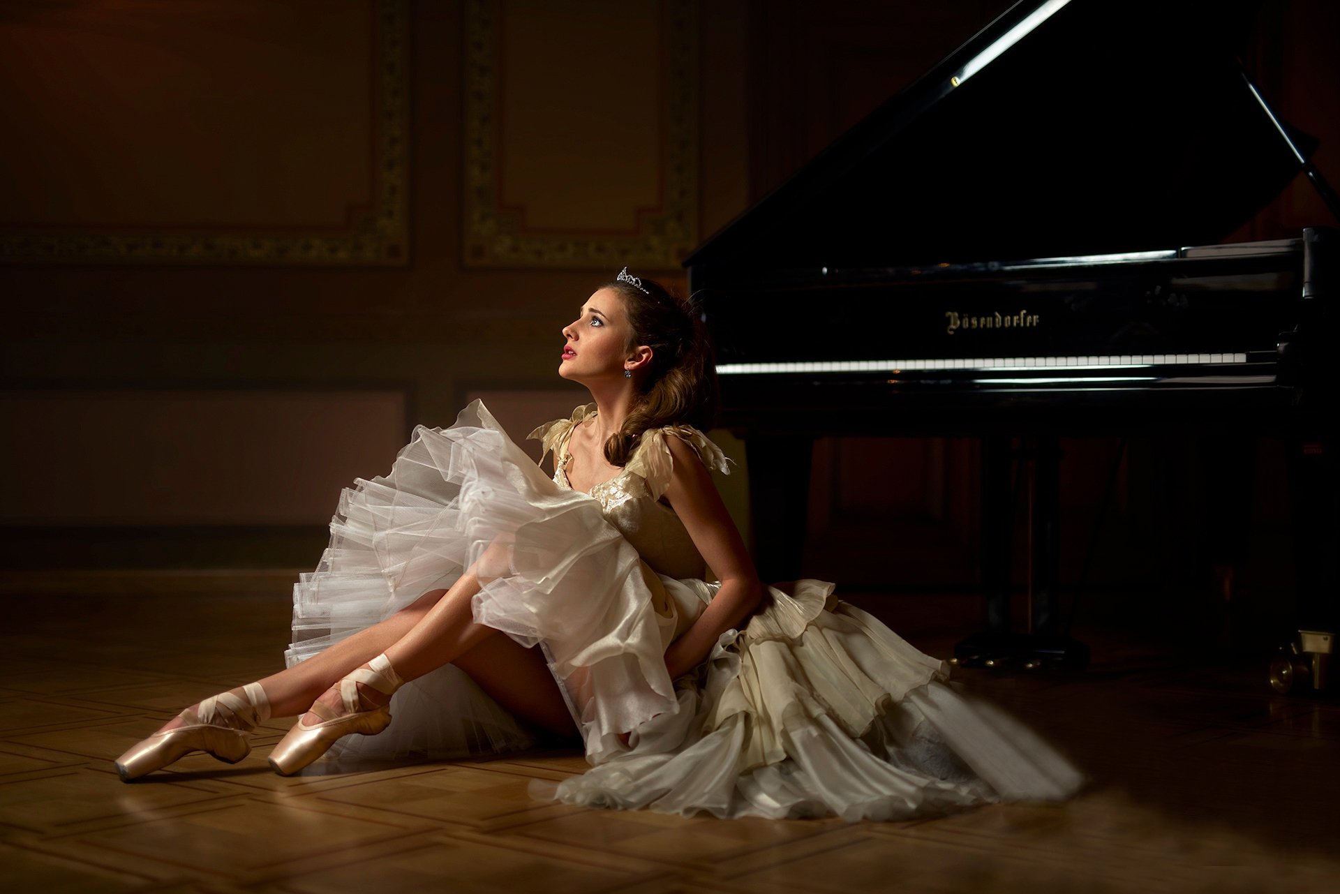 evelina godunova ballerine piano pointe