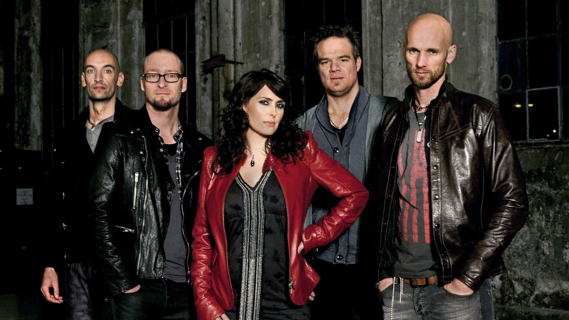 rock sinfonico metallico within temptation sharon den adele the unforgiven scuro blu promo