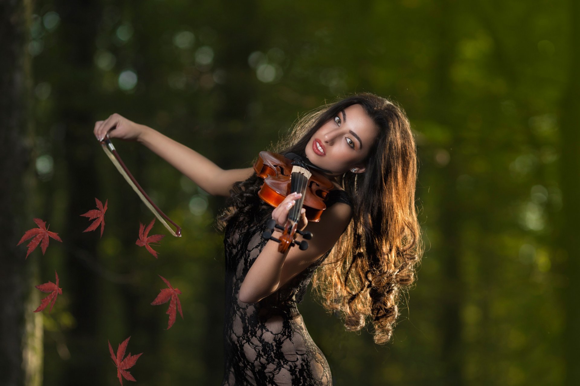 herbstmelodie violinistin violine blätter