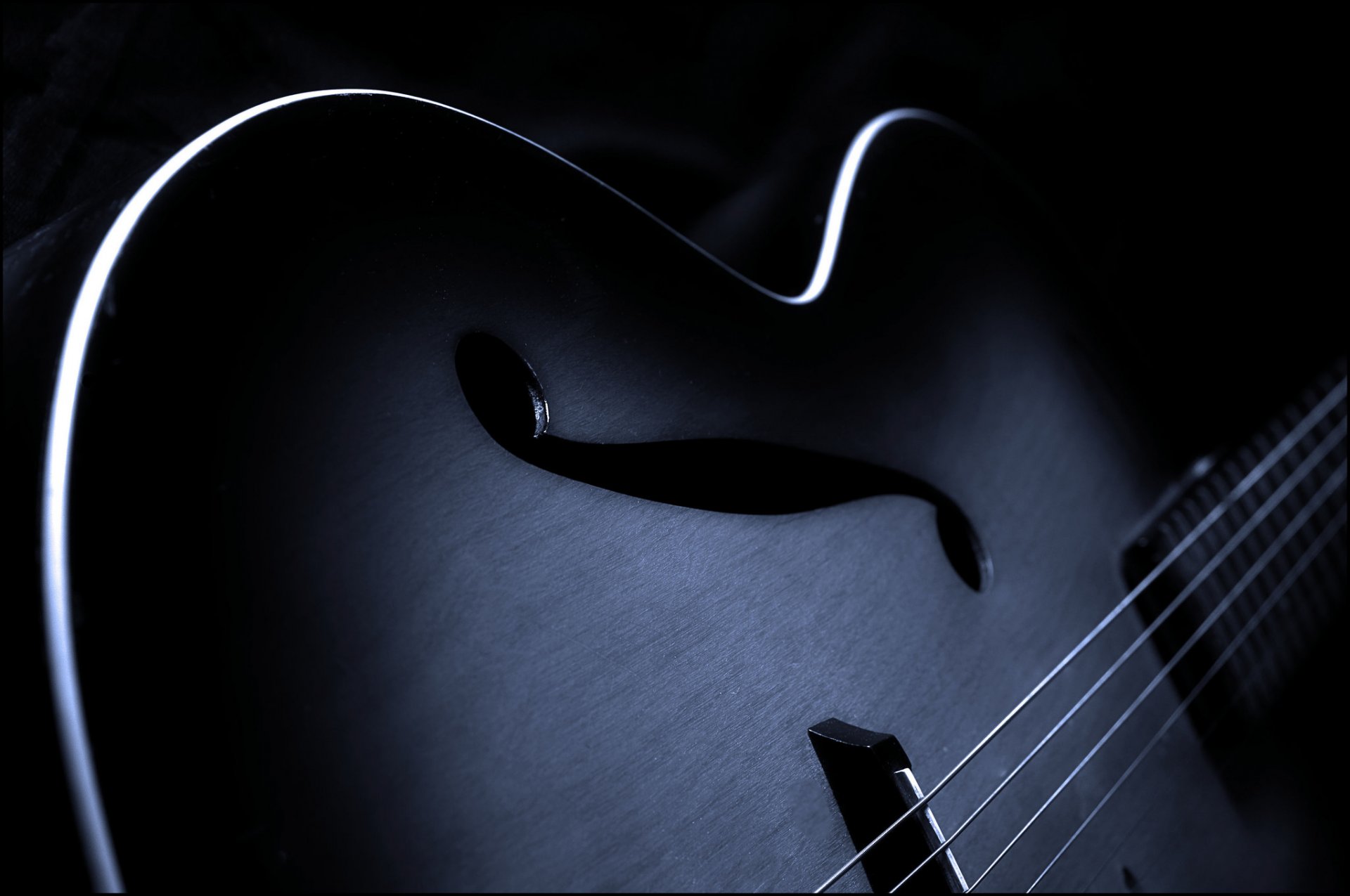 violin music close up