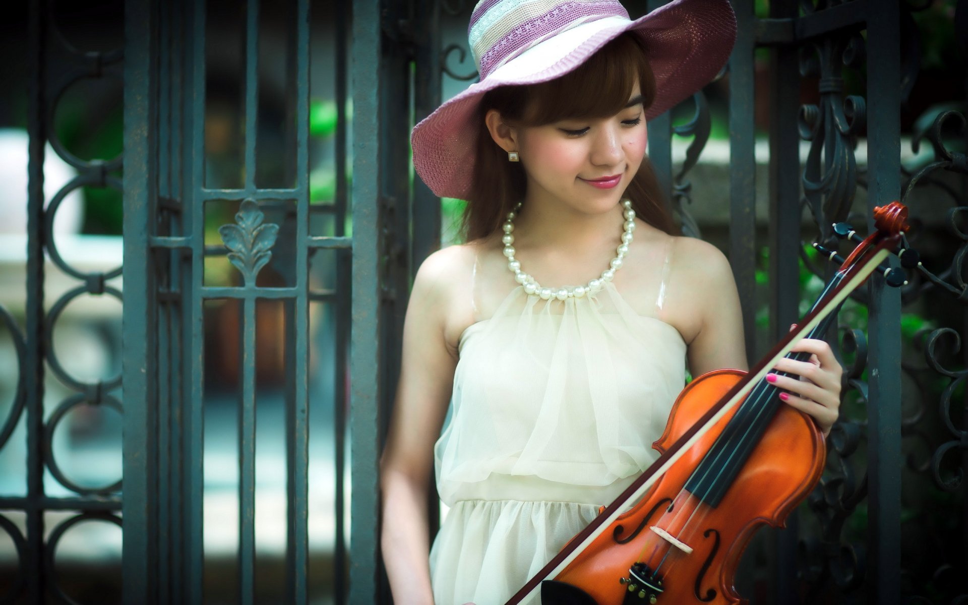 fille asiatique violon musique