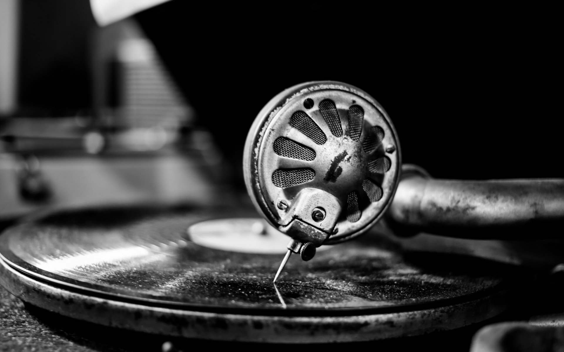 gramophone music close up