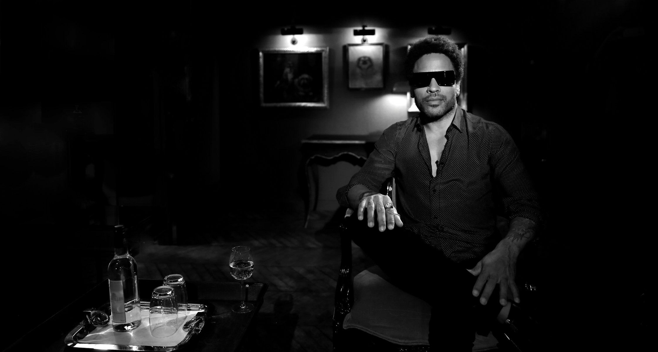 lenny kravitz musicien de rock américain auteur-compositeur-interprète multi-instrumentiste producteur arrangeur