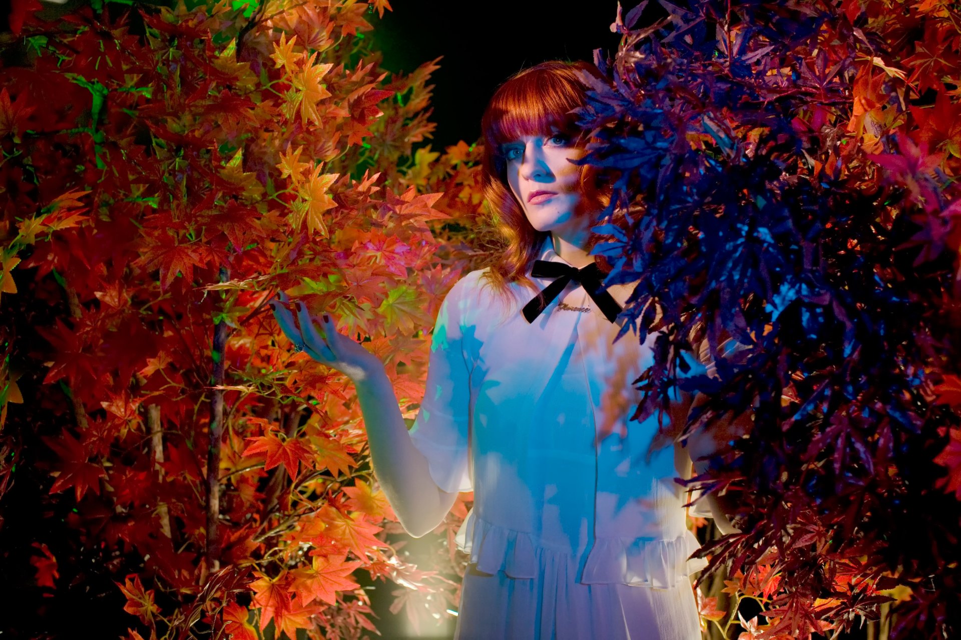 florence and the machine florence leontine mary welch indie rock indie pop baroque pop art rock neo soul british group singer florence welch