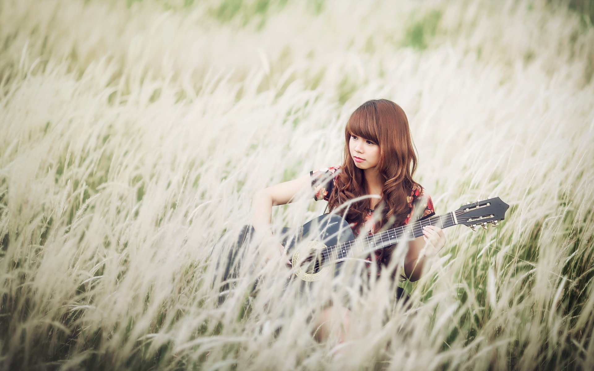 девушка азиатка гитара музыка