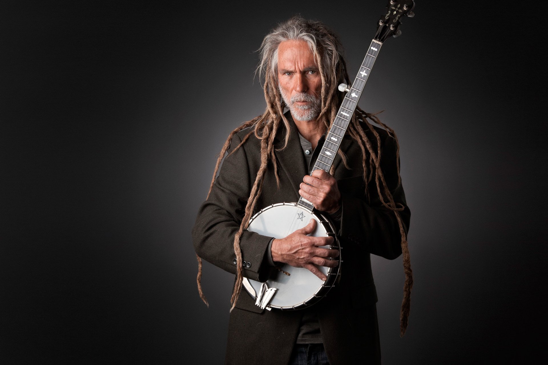 musician banjo portrait studio