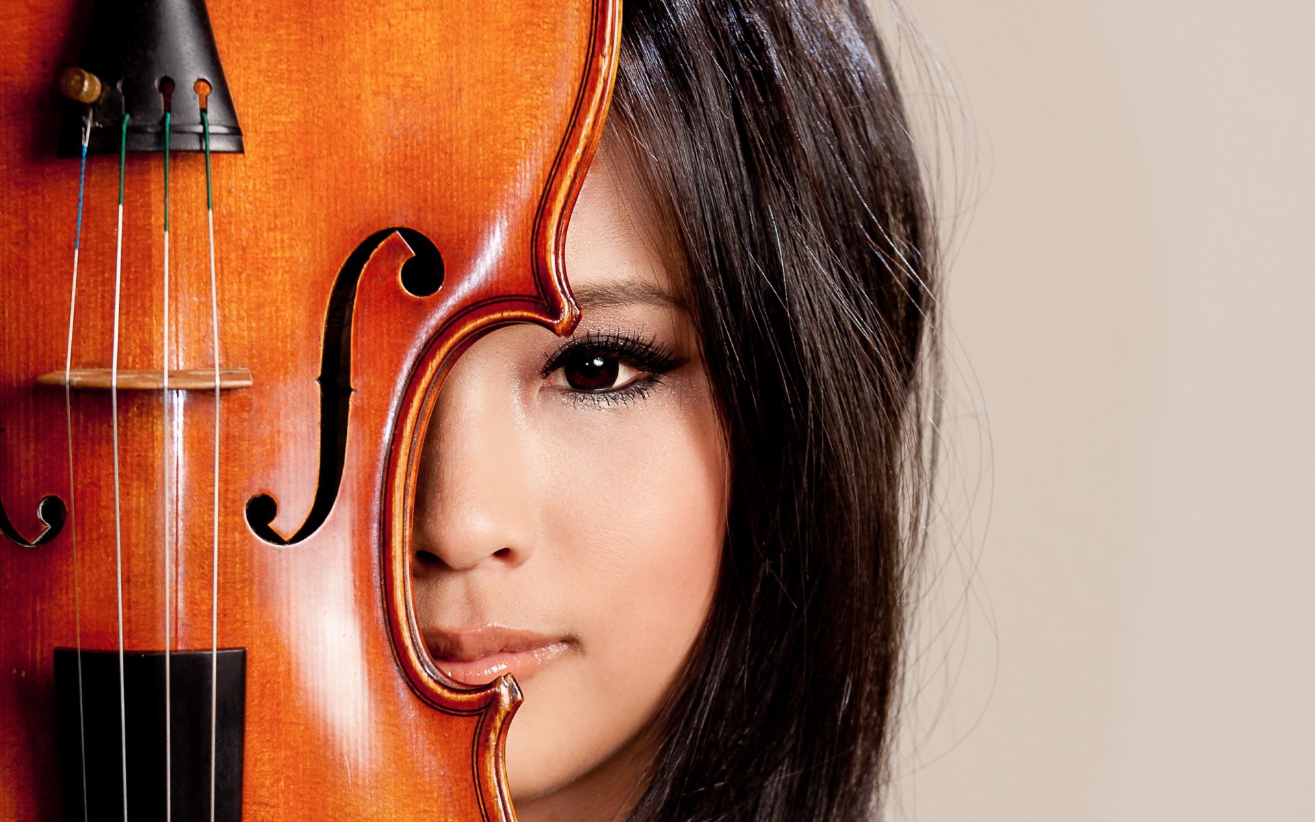 fille asiatique vue violon musique