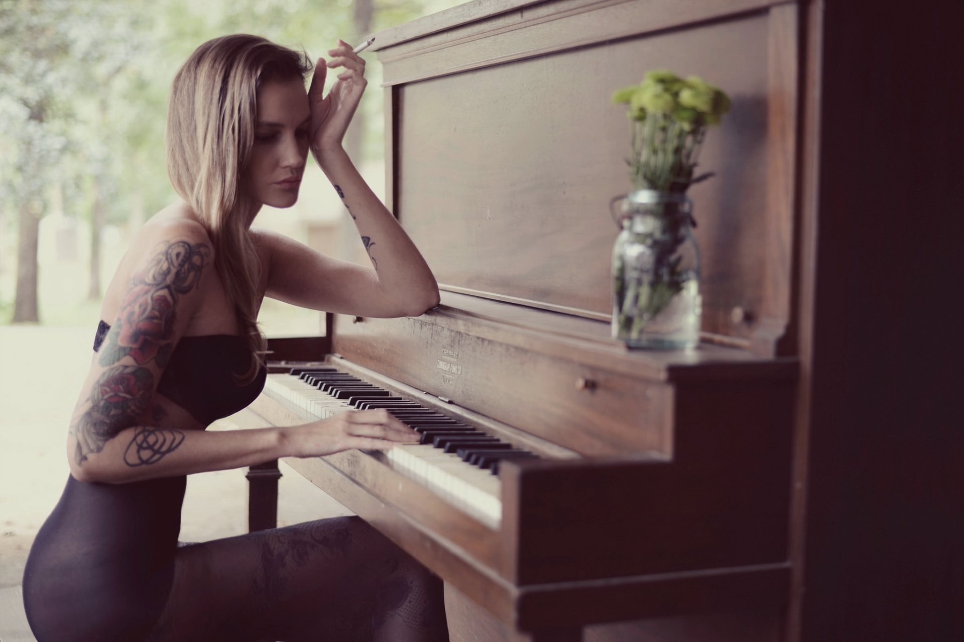 fille piano musique