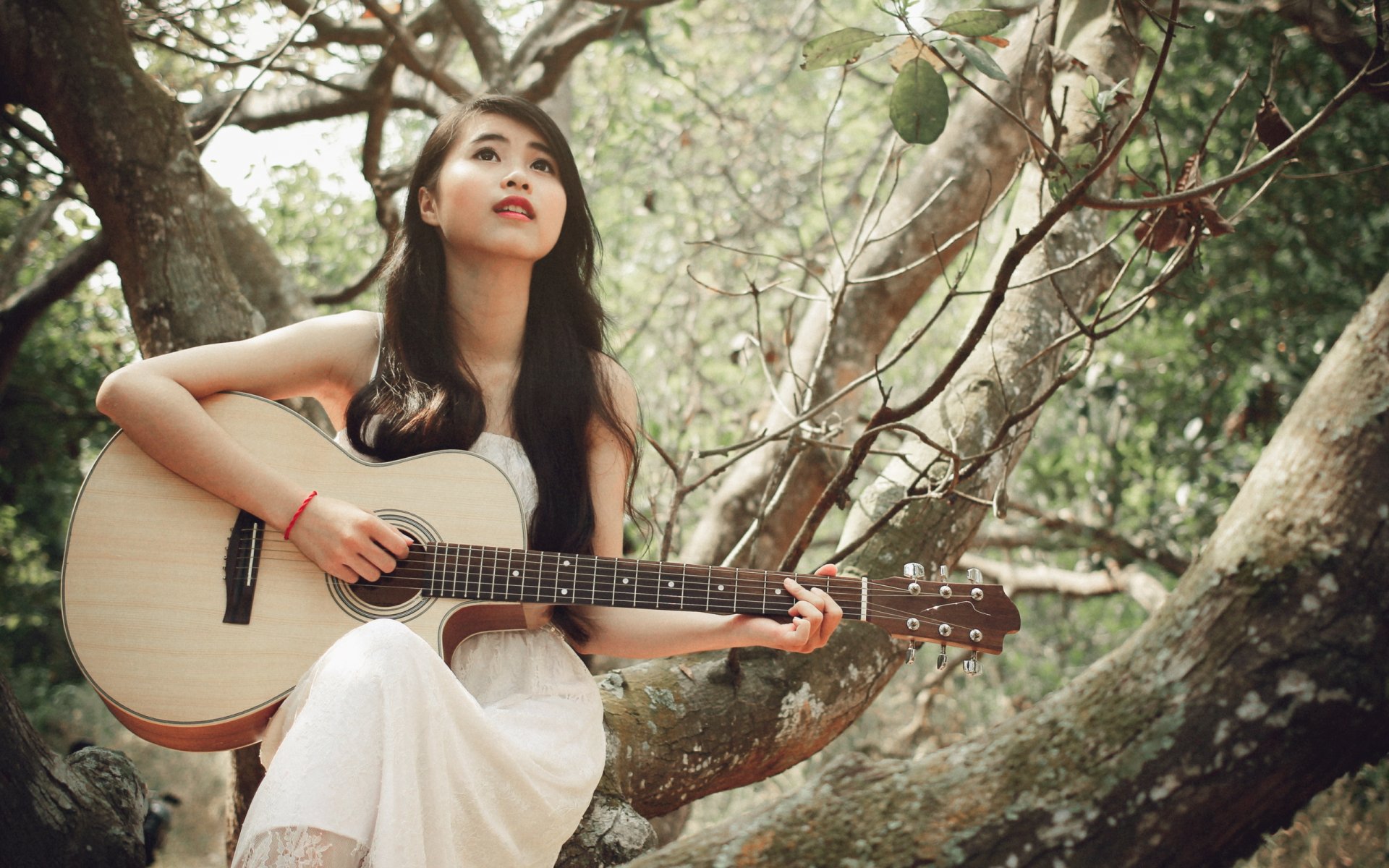 mädchen asiatisch gitarre musik