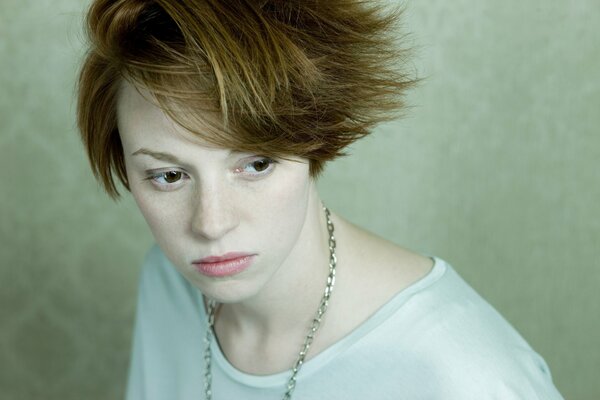 Vocalist of the British duo La Roux Ellie Jackson