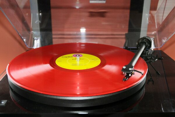 The scarlet record in the vinyl player