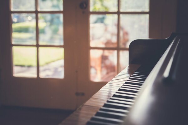 Hermosa foto de las teclas del piano