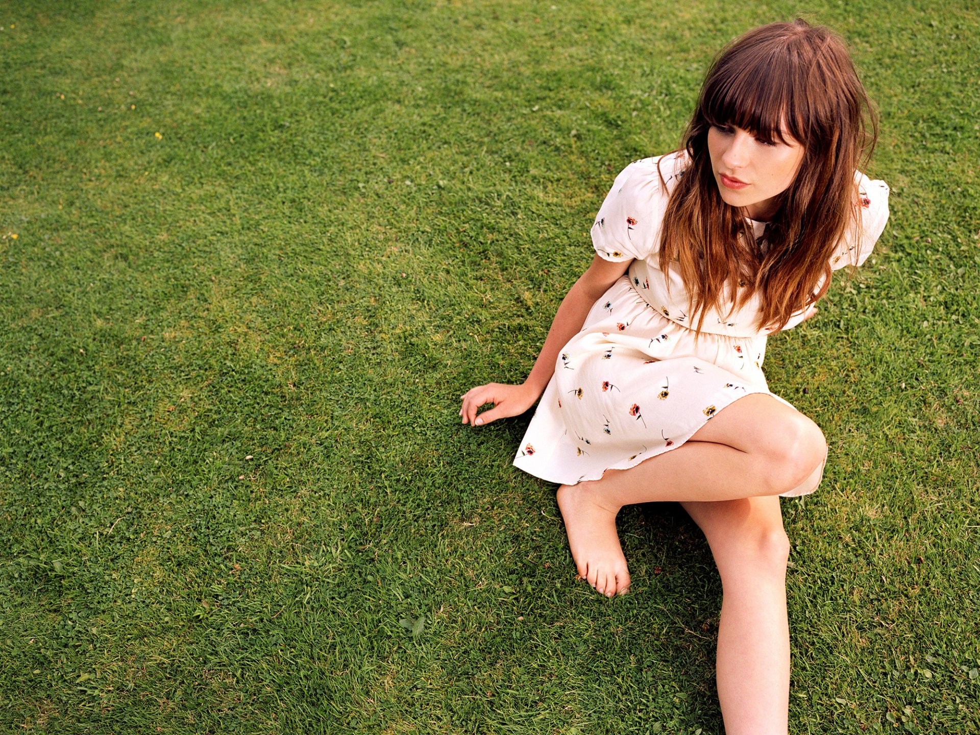 gabrielle aplin singer songwriter english rain