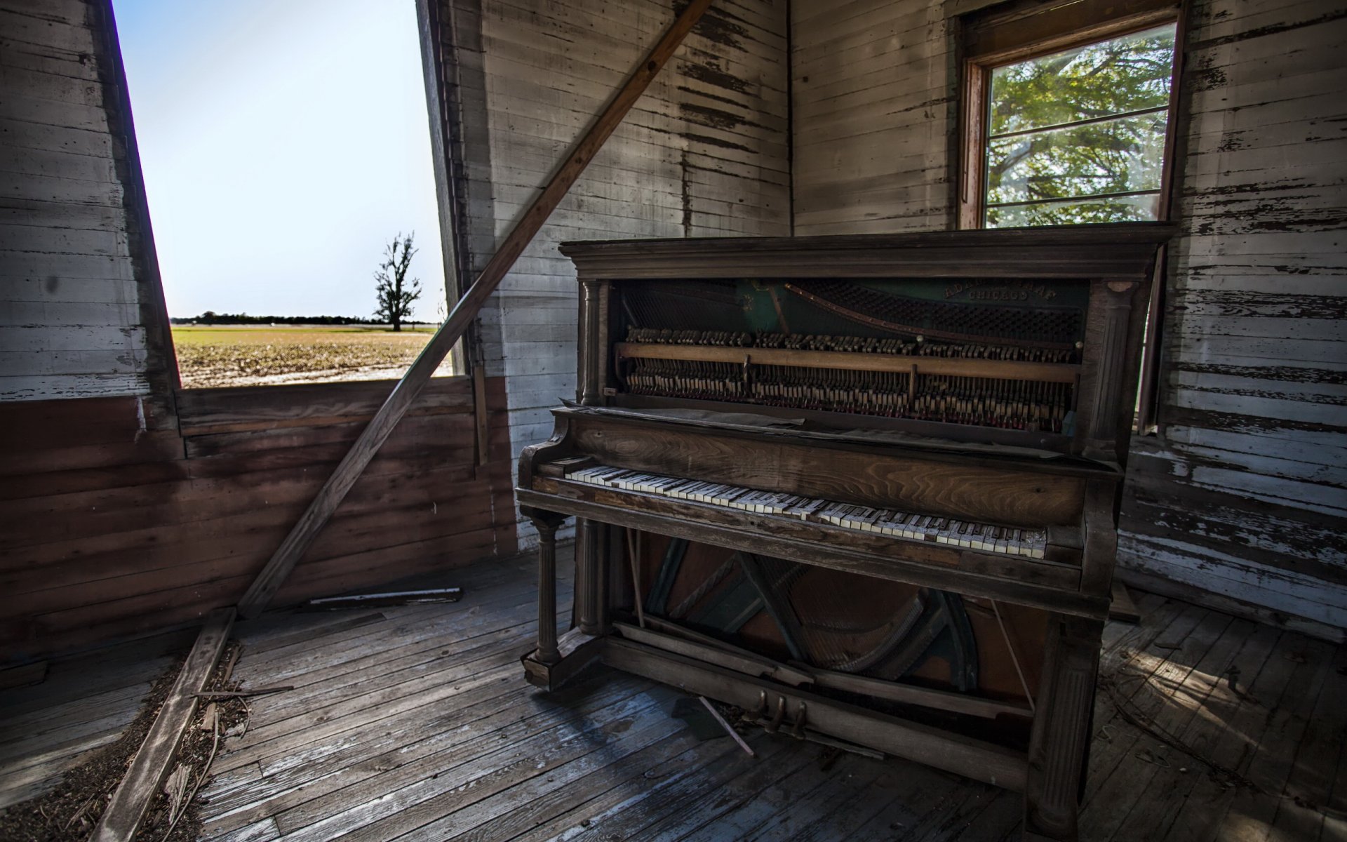 piano habitación música