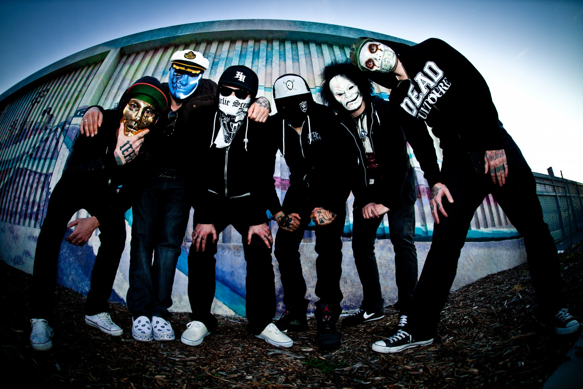 hollywood undead la danny j3t j-dog ja kurlzz charlie szene funny man maske amerikanische tragödie