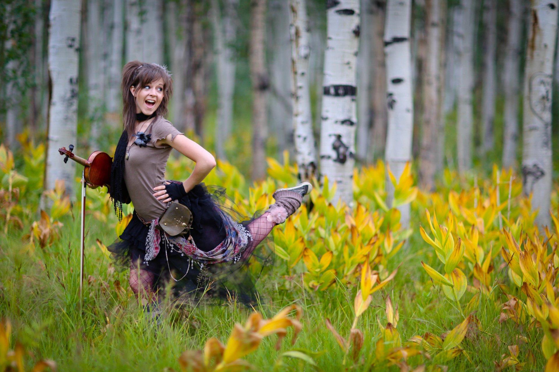 lindsey stirling violino foresta fiori